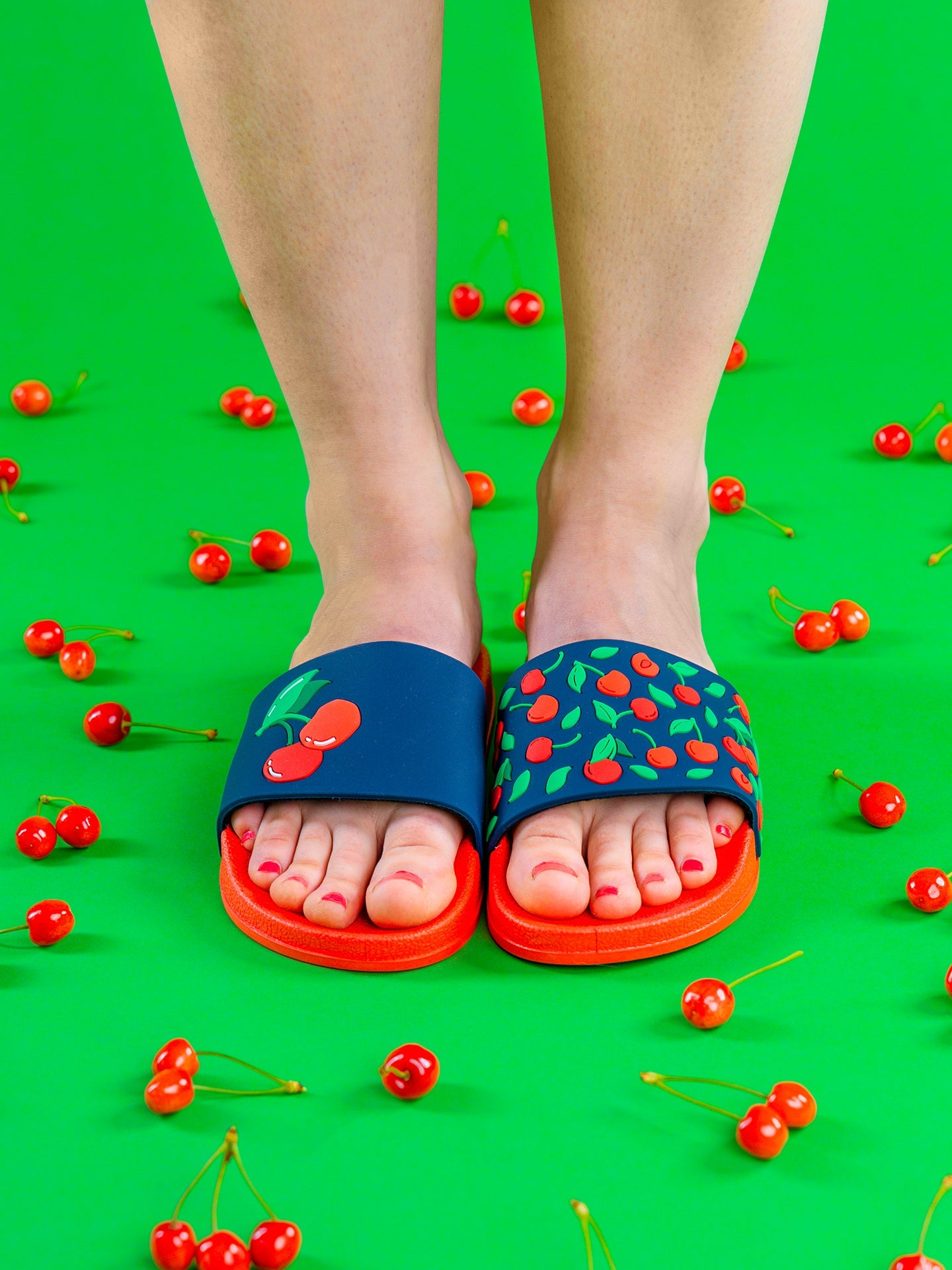 slides-sweet-cherries-b0/b0c736cd787bb151e52b6dfc327b5aa2e459c2c4