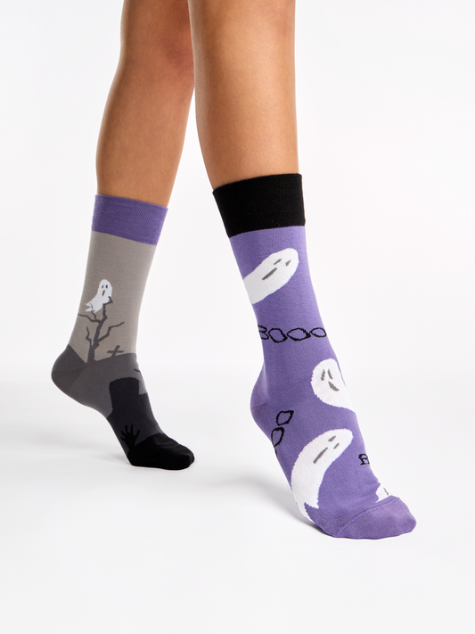regular-socks-haunted-cemetery-ba/bae38d3bc925190b84875d8d78ab0b0409a2d67f
