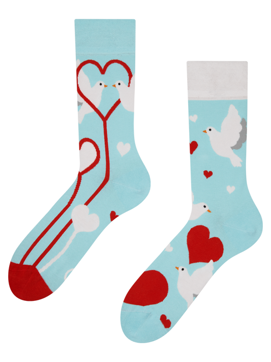 regular-socks-white-doves-8b/8bc105024e4a445dafb51f1caa5922ffd3f24e89