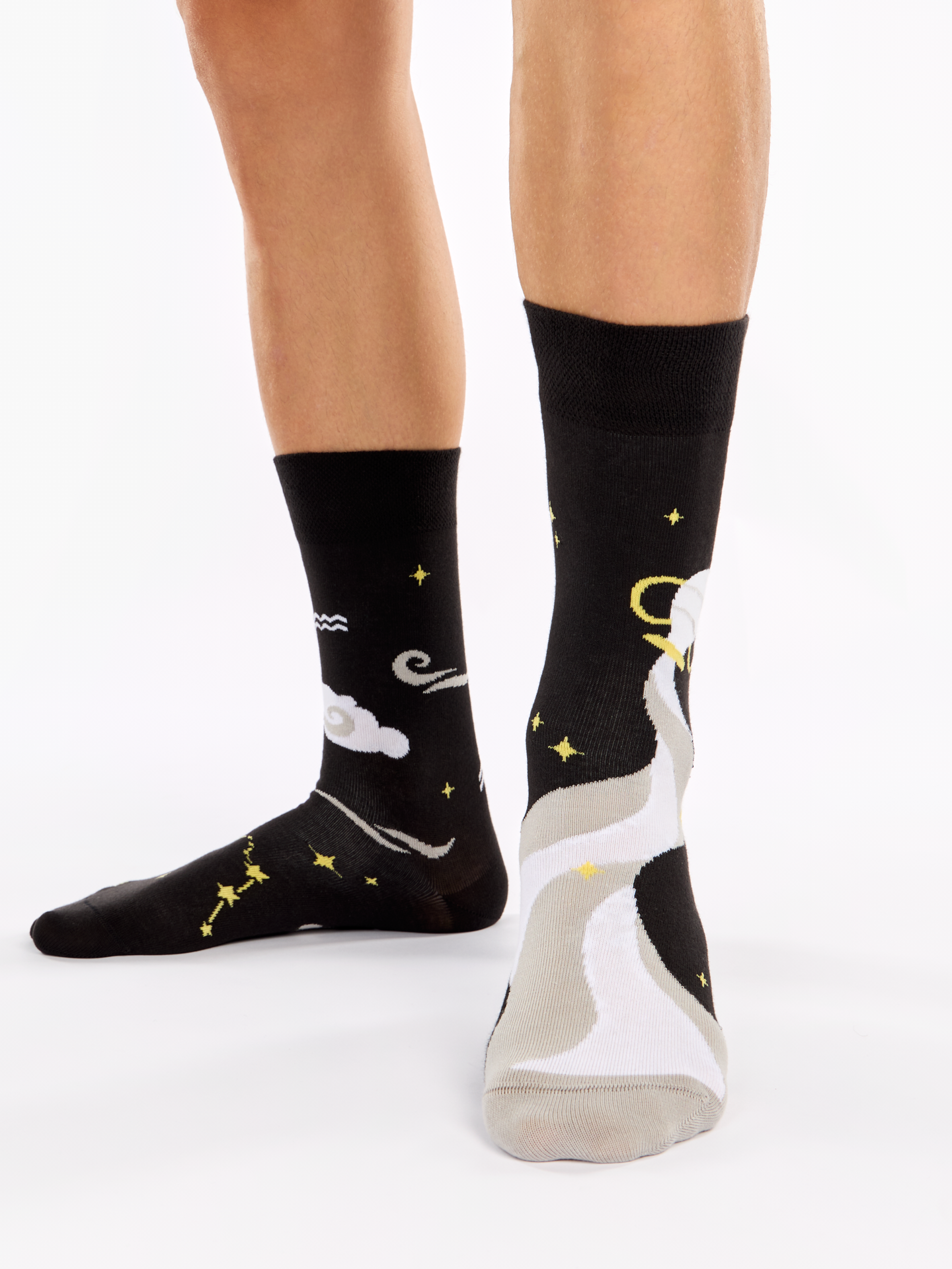 regular-socks-zodiac-aquarius-e4/e402063684579f11de304b7b0c88cec9e0e1400b